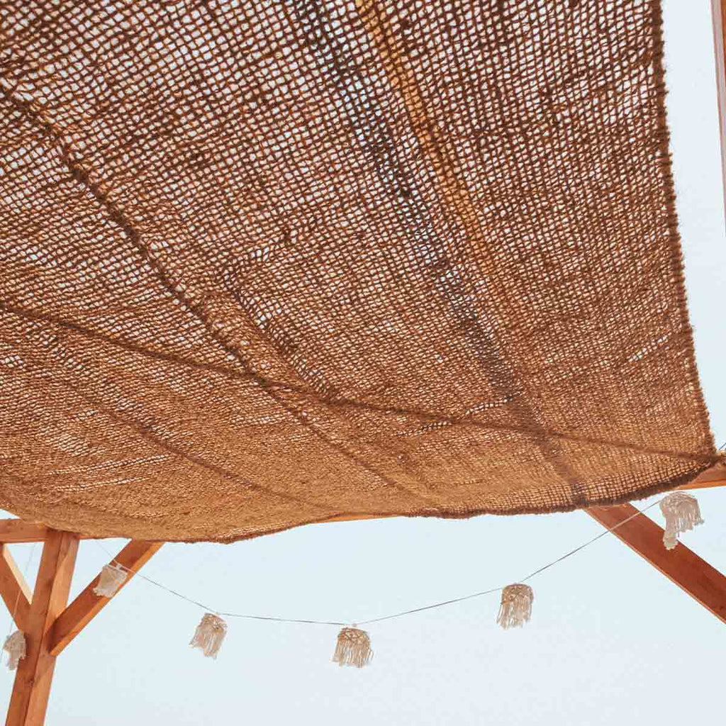 Wet, Woven of shade (coconut fibre)