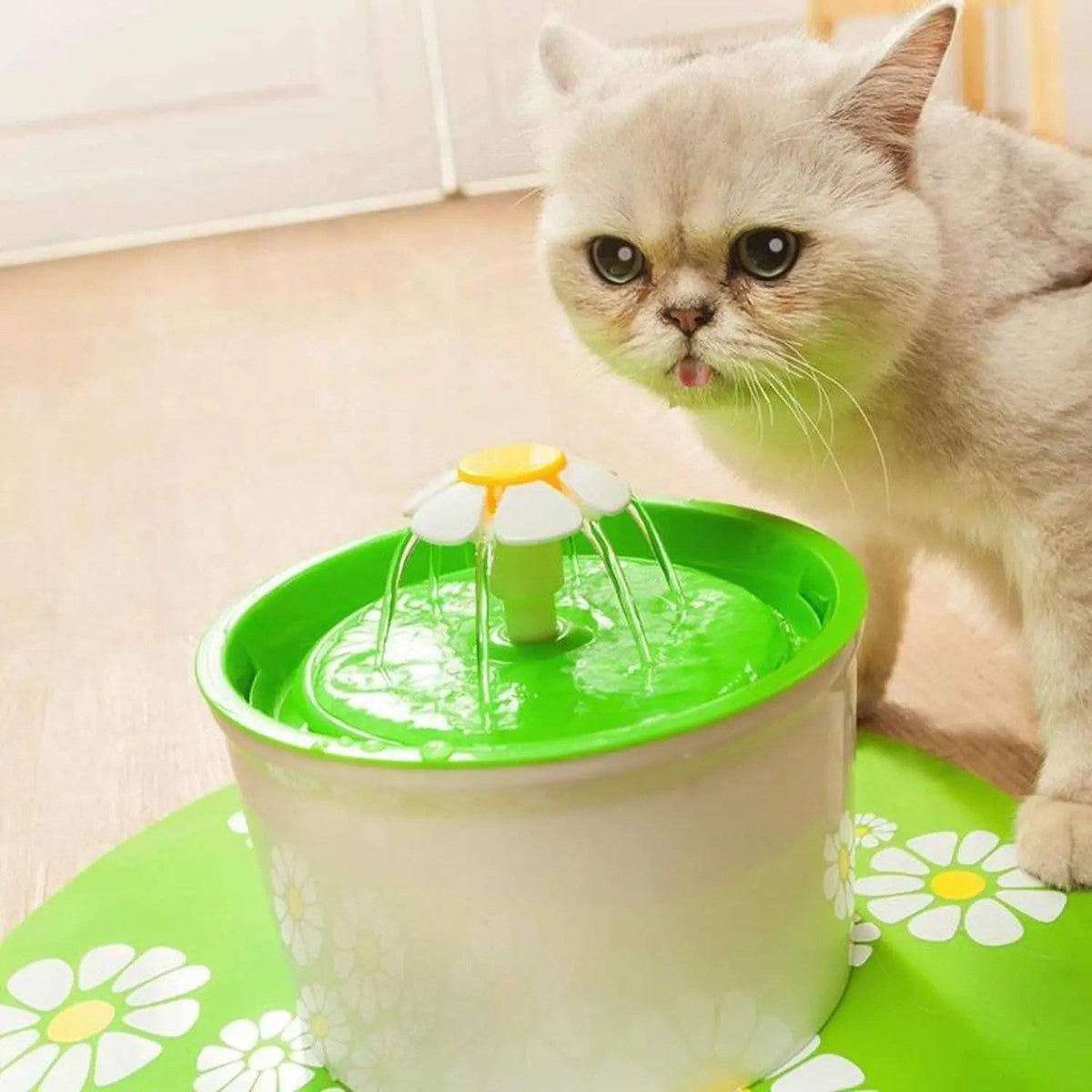 Automatic Source for Pets: Water Dispenser for Cats and Dogs
