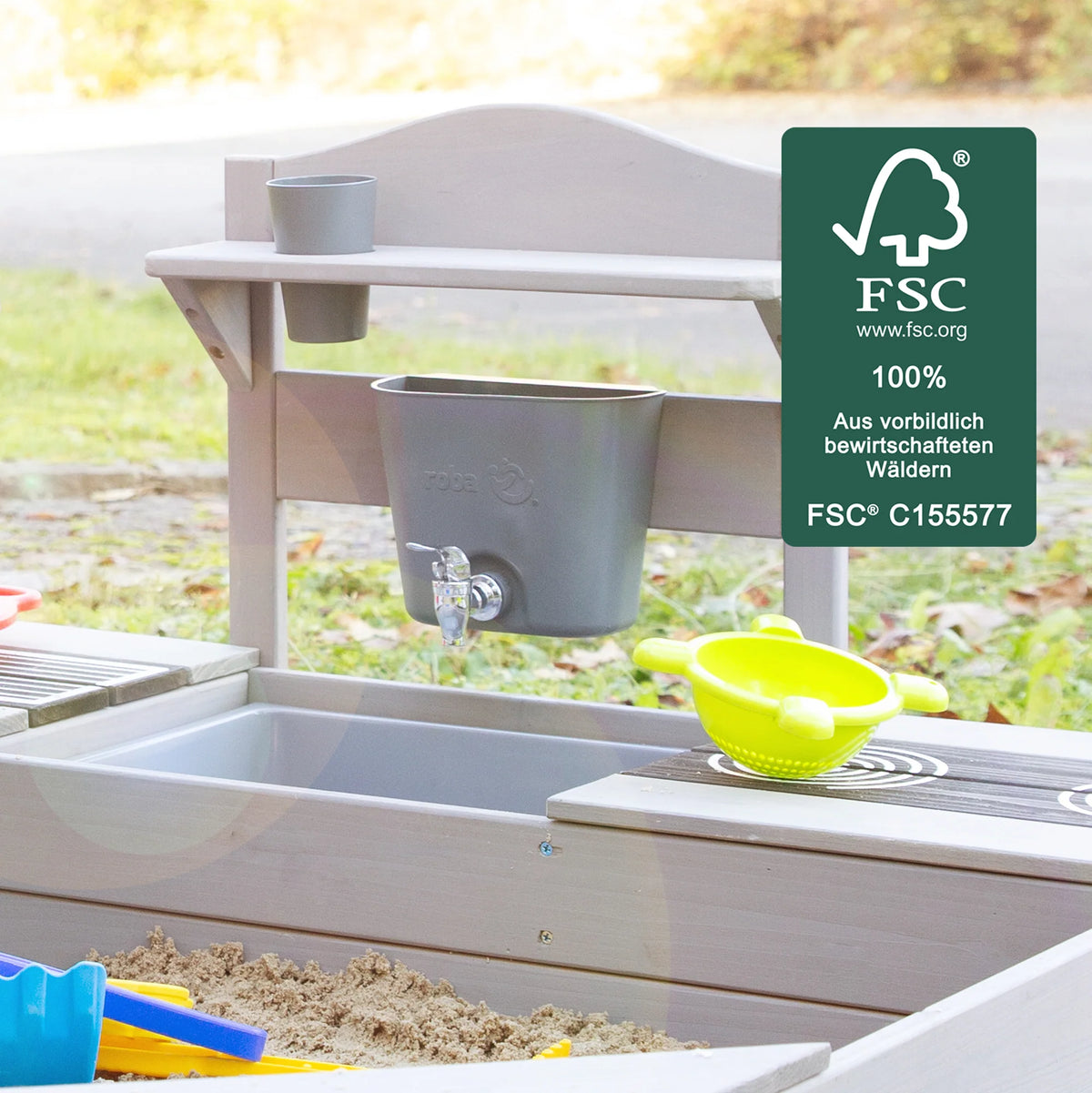 Play and mud mobile kitchen with BBQ for children - FSC certified wood - Engraving grey finish