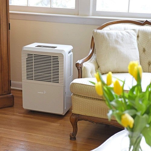 70-pint Energy Star and pump (60 pints according to new DOE) with high capacity for spaces up to 4,500 square feet. It includes programmable humidistate, hose connector, automatic switch off / restart
