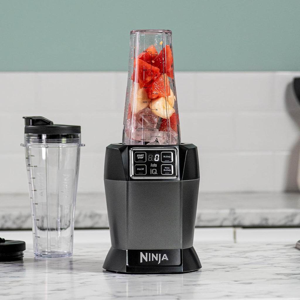 Ninja BN750EU Filter 2-en-1 - 1200 W, 3 Automatic Programs, 4 Manual Settings, Auto-iQ Technology, 2.1 L Jar and 700 ml Vase, Dishwasher-suitable Parts - Black / Silver