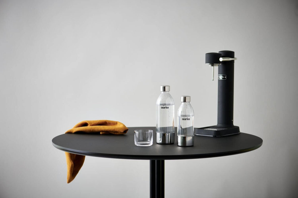 Aarke Carbonator 3, Water Gasifying Machine in Stainless Steel, includes Two Bottles (800ml), Black Finished